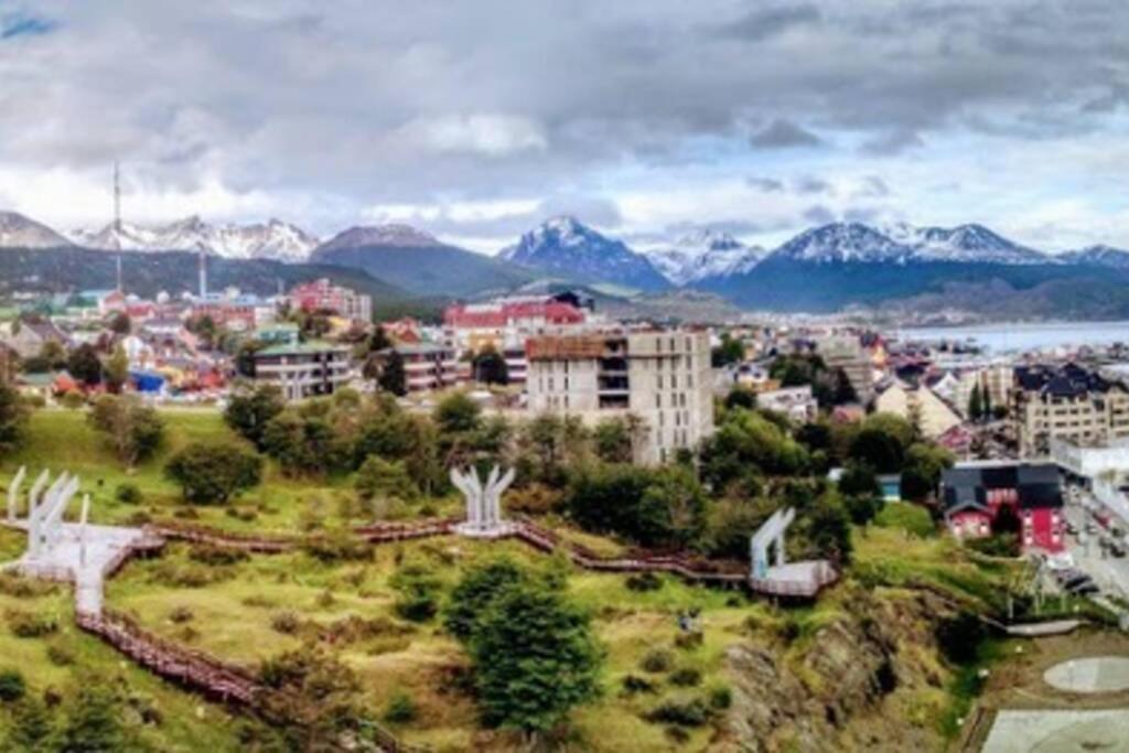 Fin Del Mundo - Edificio Australis Apartment Ushuaia Bagian luar foto